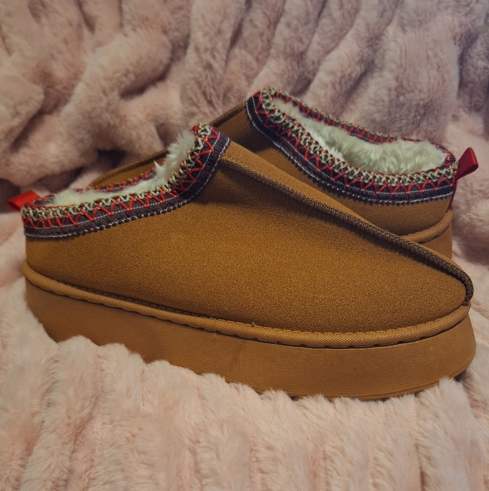 SLIPPERS